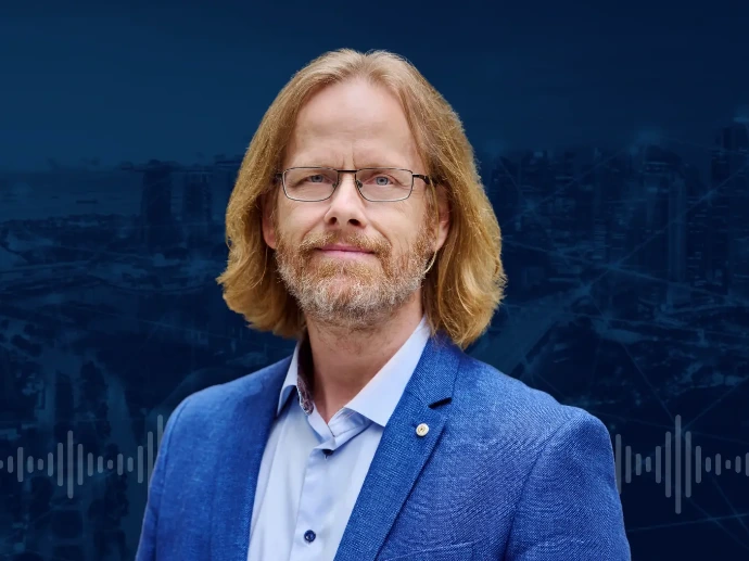 From nuclear physics to open-source monetization